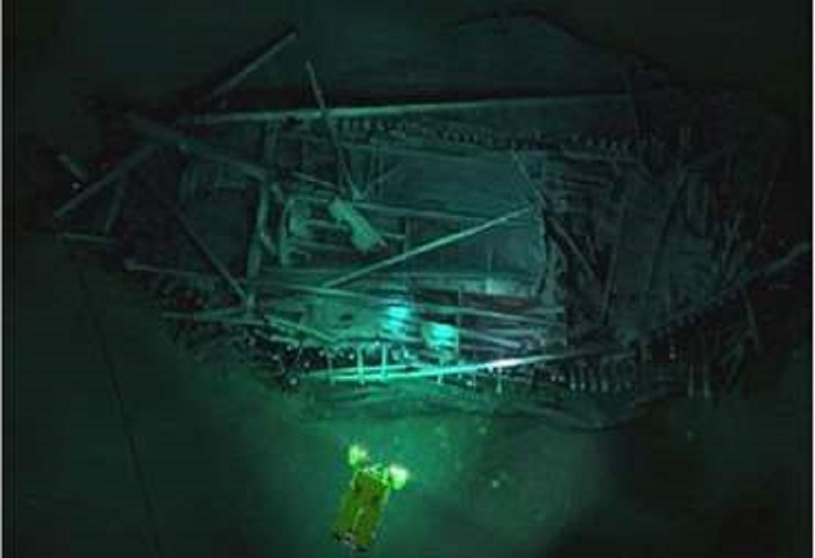 بقايا سفينة نوح.. اكتشاف أثري تحت الماء يجدد التوقعات