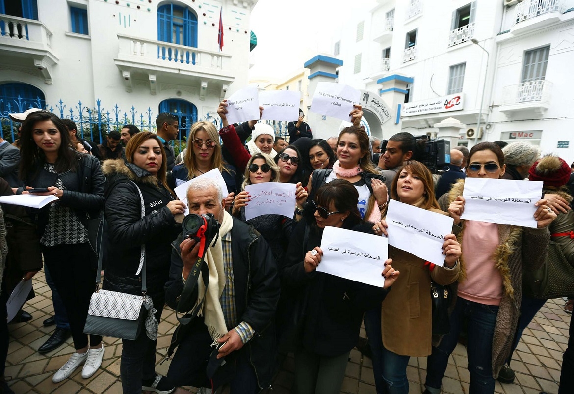 قضية هيمنة لوبيات المال والسياسة على الإعلام تعود إلى الواجهة في تونس