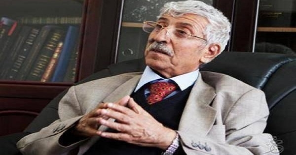 وفاة شاعر اليمن الكبير الدكتور عبدالعزيز المقالح