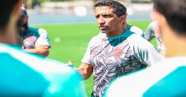النادي الإفريقي: مدرب سابق يسعى للإطاحة بعادل السليمي من أجل خلافته في تدريب الفريق