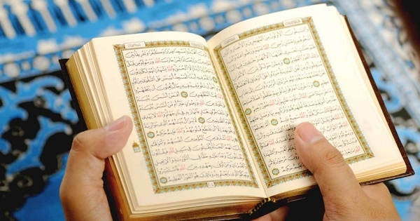 ما حكم قراءة القرآن دون تحريك اللسان؟