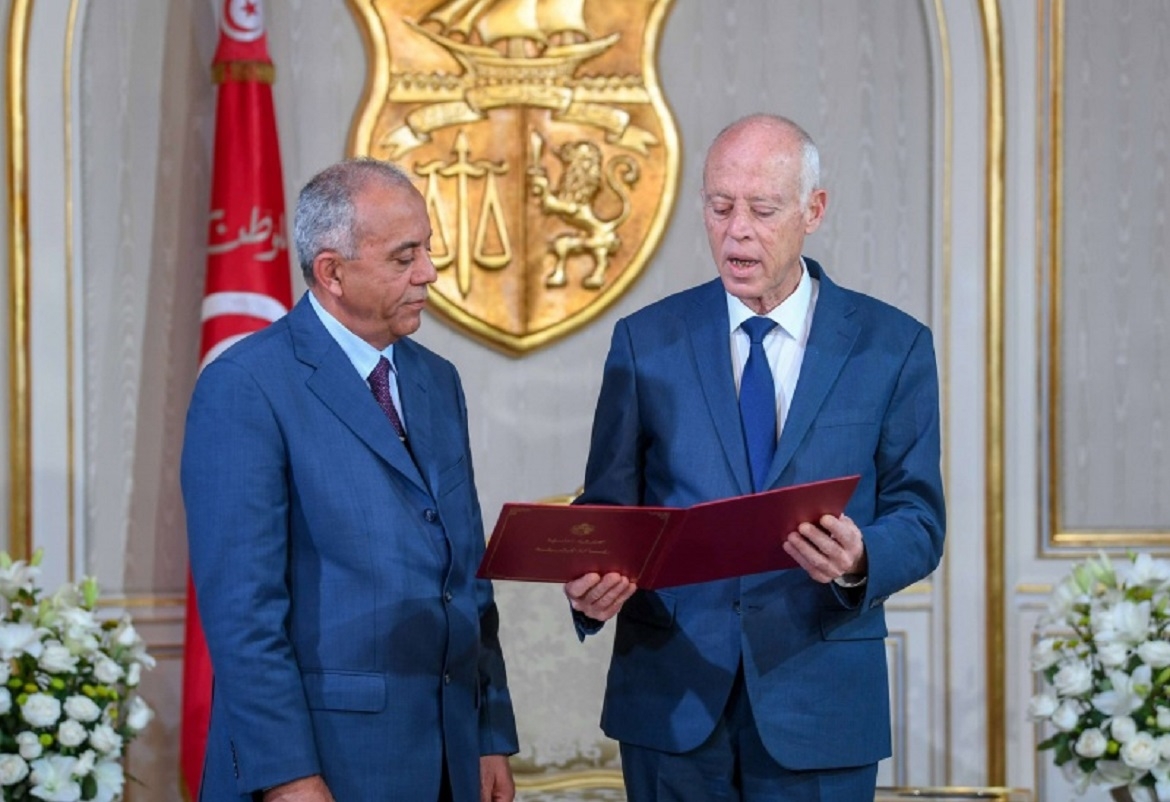التعارف يطغى على مفاوضات تشكيل الحكومة في تونس
