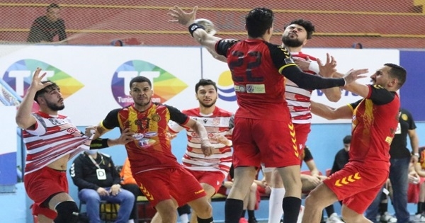 دربي كرة اليد: جماهير النادي الإفريقي تطالب بمنح كامل طاقة إستيعاب قاعة القرجاني