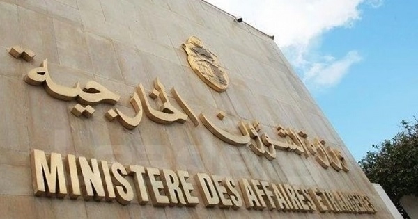 وزارة الخارجية : تونس لم تبرم أي إتفاقية مع الدول الأوروبية لترحيل التونسيين قسريا