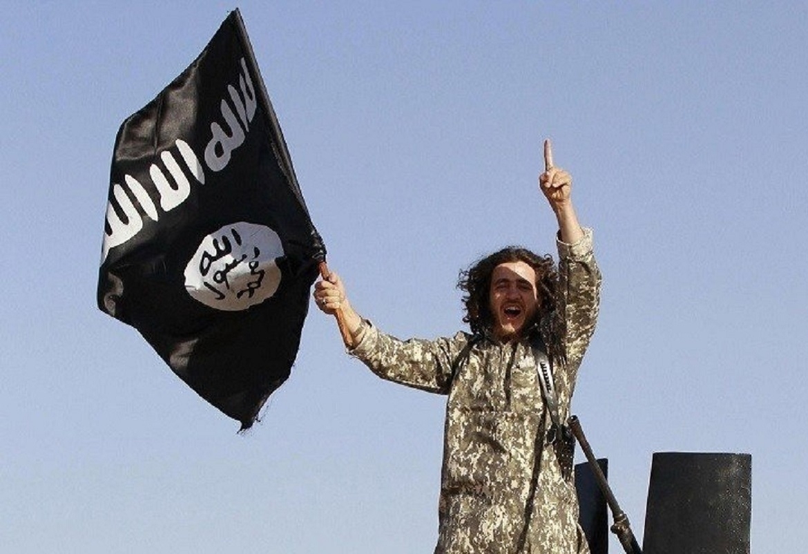 حرب النفوذ بين الإخوة الأعداء "داعش والقاعدة" باقية وتتمدد