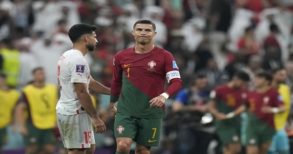 هل هدد رونالدو بمغادرة كأس العالم؟