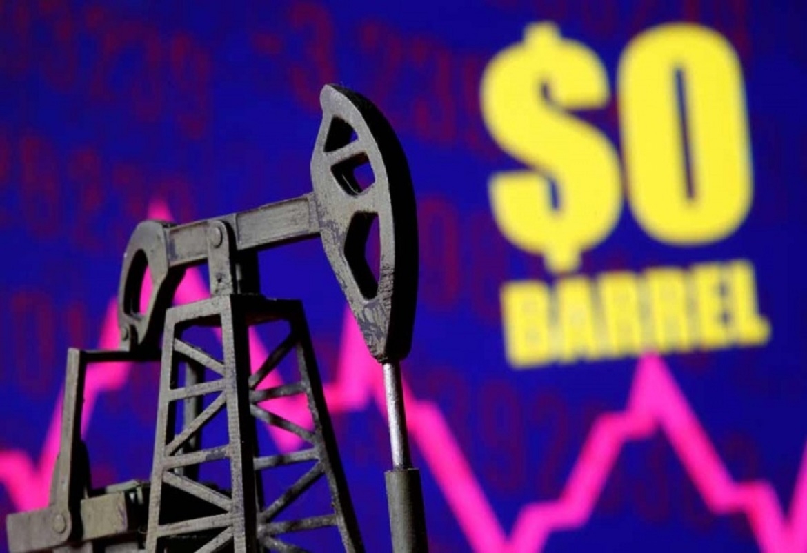كورونا يعمّق أزمة انهيار أسعار النفط