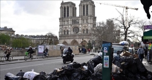 France : les amas de déchets commencent à diminuer à Paris
