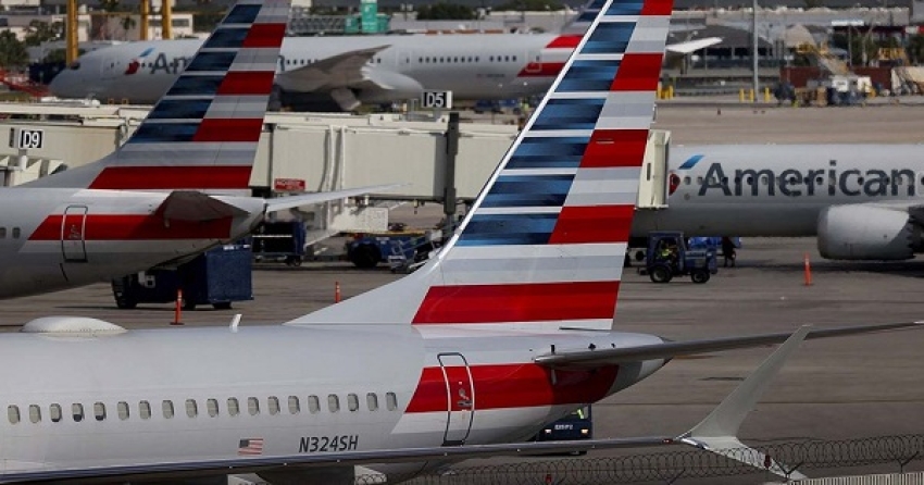 Une méga-panne paralyse le trafic aérien aux Etats-Unis, les avions cloués au sol