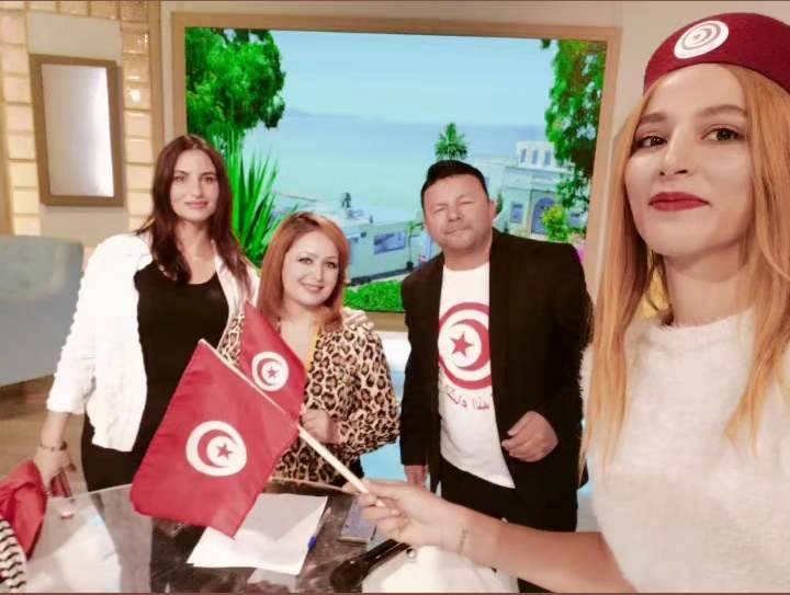 الفنان فوزي الأمير يغني للمنتخب التونسي على القناة الوطنية الاولى