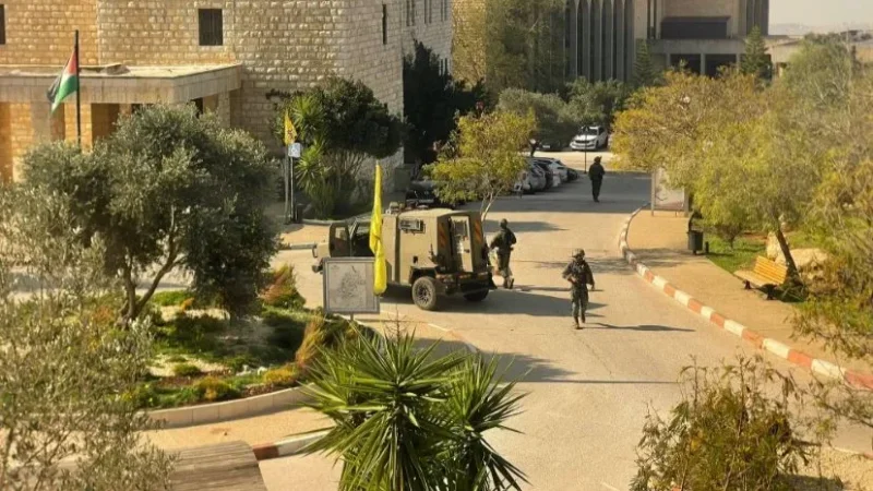 الرصاص داخل الحرم الجامعي: اقتحام إسرائيلي دموي لجامعة بيرزيت يُخلّف 11 إصابة ويهزّ الوسط الأكاديمي