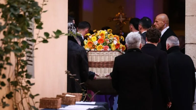 سان تروبيه تشهد وداع أسطورة السينما الفرنسية بريجيت باردو