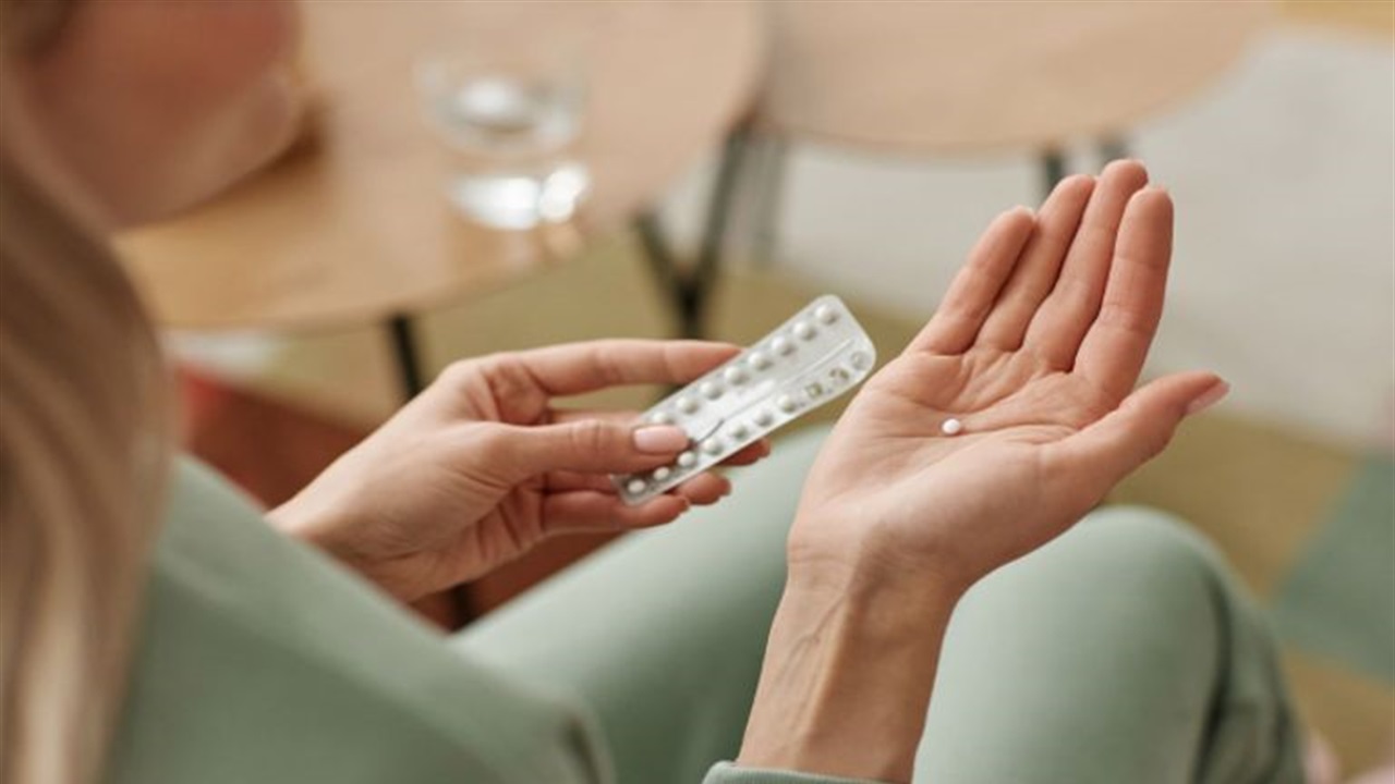 ليست كلّها بريئة… مكملات غذائية قد تُضعف مفعول حبوب منع الحمل دون أن تدري