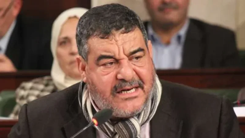 تأجيل محاكمة وزير الفلاحة الأسبق محمد بن سالم إلى فبراير لأسباب صحية