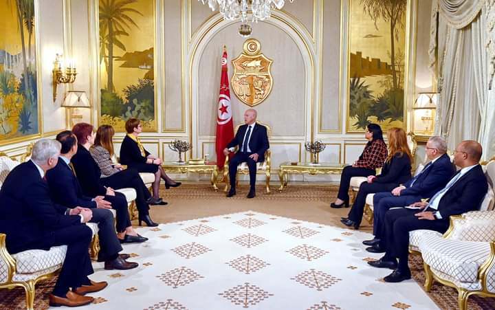 تونس والبنك الأوروبي لإعادة الإعمار والتنمية: شراكة قوية لتحقيق التنمية المستدامة