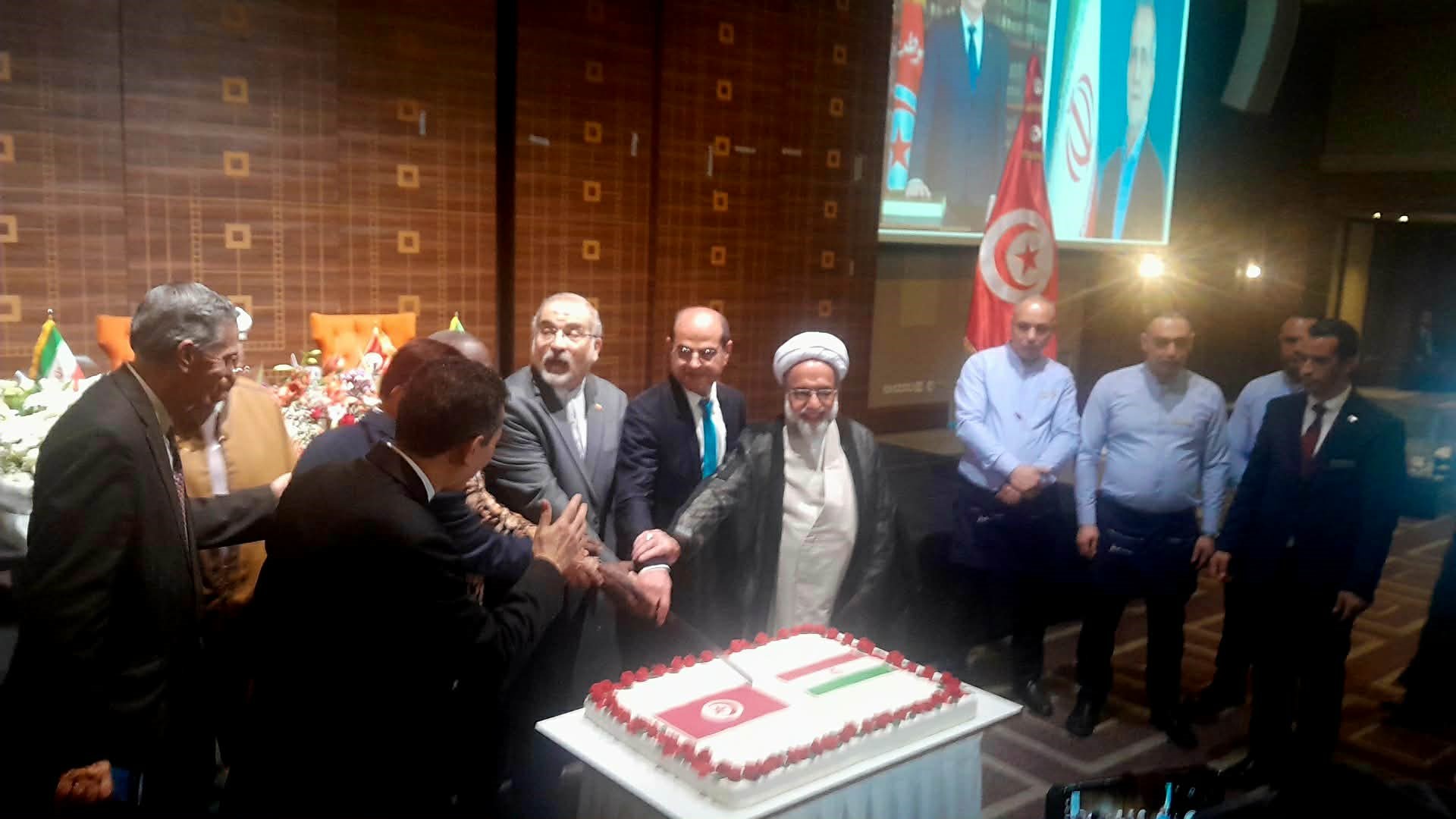 الإحتفال بالعيد الوطني الإيراني في تونس: حضور رسمي ورسائل دبلوماسية ذات أبعاد استراتيجية