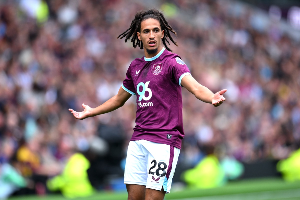 تصاعد موجة العنصرية في الدوري الإنجليزي: حنبعل المجبري ونجوم آخرون ضحايا الإساءات