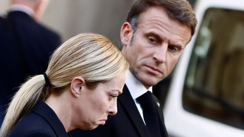 ماكرون يرد على ميلوني: فرنسا تتحفظ على التدخل في شؤونها بعد مقتل الناشط دورانك