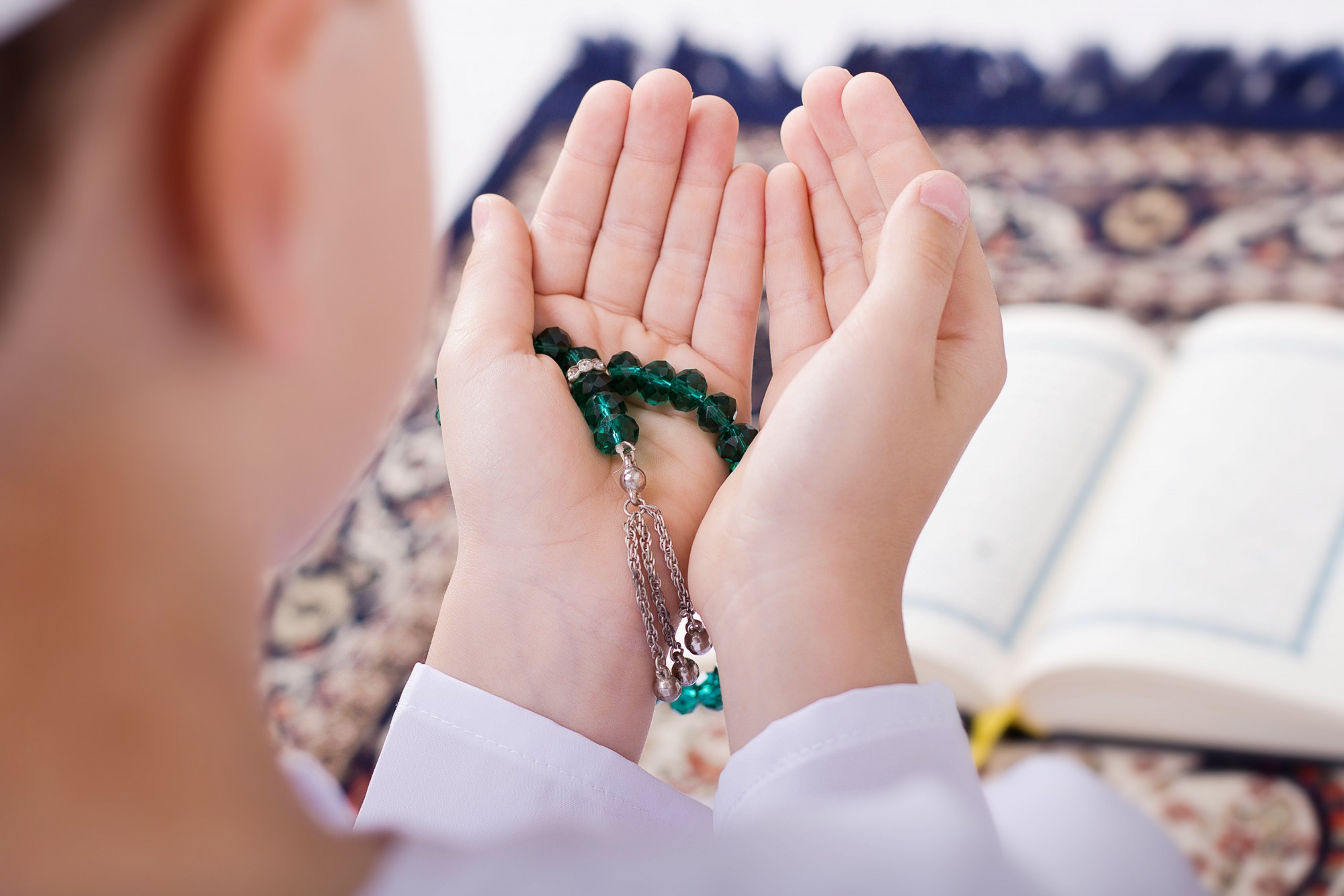 الدعاء في الإسلام: مفتاح الخير والرحمة