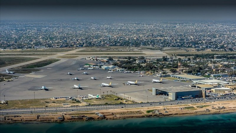 ✈️ بعد "ظروف طارئة"... مطار معيتيقة يعاود التحليق والرحلات تستأنف من جديد!