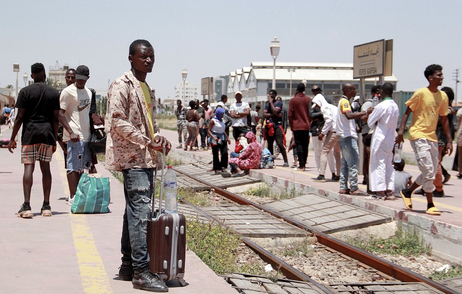 نداء إلى تونس لوقف الطرد الجماعي وتوفير المساعدة الإنسانية للمهاجرين غير النظاميين