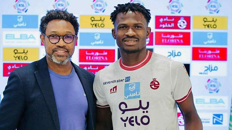 صفقة أمبروز تُراوح مكانها: مطالب وكيله تُعطّل الانتقال للنادي الإفريقي... والخور القطري يدخل على الخط!