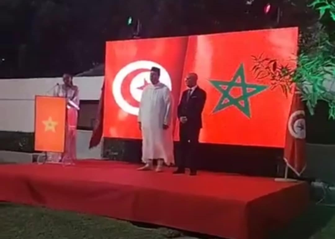 الاحتفال بالعيد الوطني المغربي الـ68 بتونس: أجواء احتفالية ورسائل دبلوماسية عميقة: