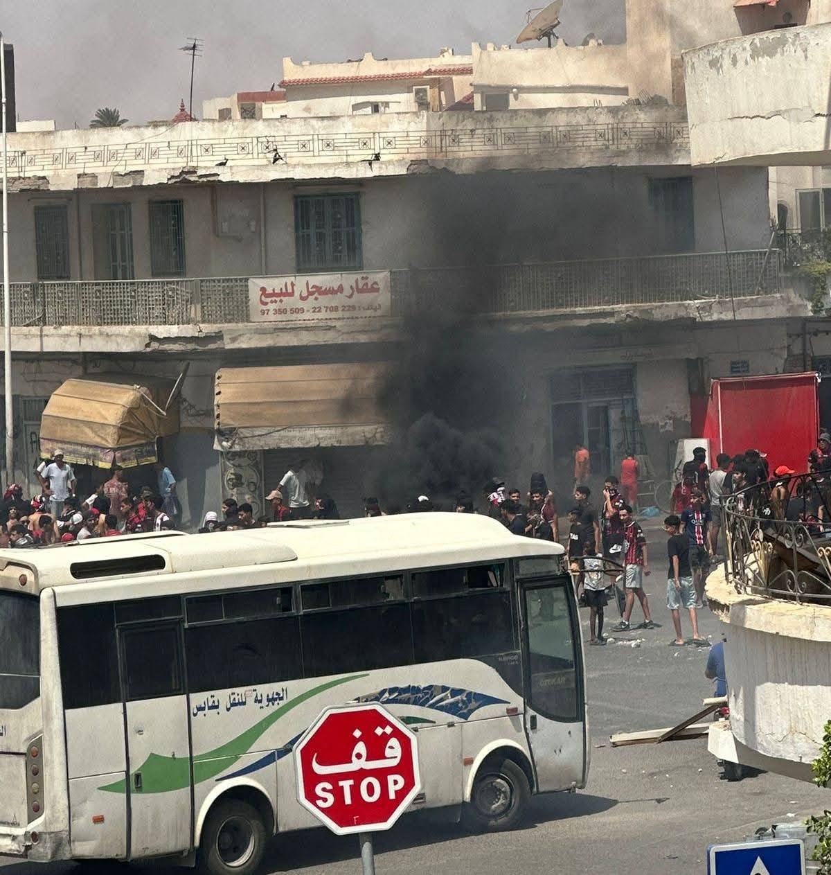 🔥 مستقبل قابس على صفيح ساخن… احتجاجات في الشارع والمدرب يلوّح بالانسحاب!
