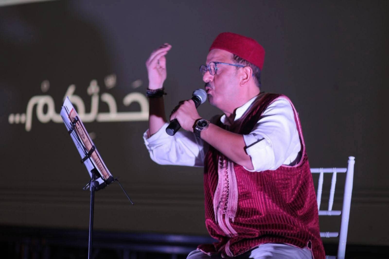 هشام الدرويش... الحكواتي التونسي الذي دخل موسوعة غينيس