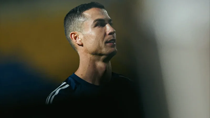 رونالدو يصدم العالم: “سأعتزل قريبًا... ربما أبكي!” – الأسطورة يستعد لوداعٍ مؤلم بعد 952 هدفًا!