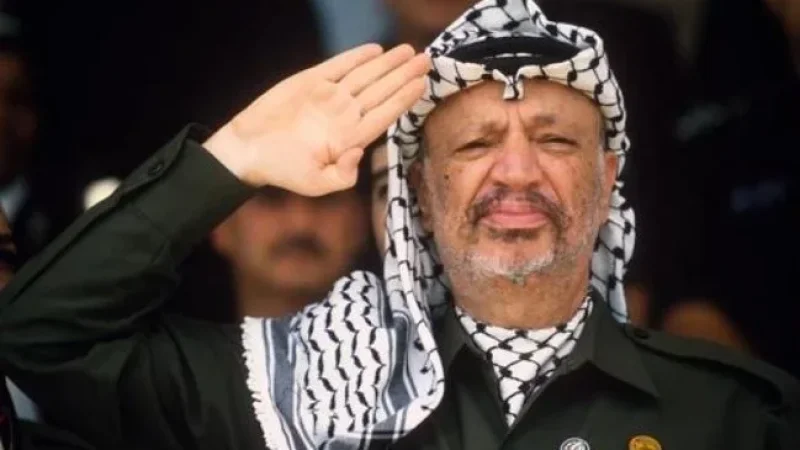 الشعب الفلسطيني يضيء طريق الحرية: طوباس تحتفي بالذكرى الـ21 لاستشهاد أبو عمار