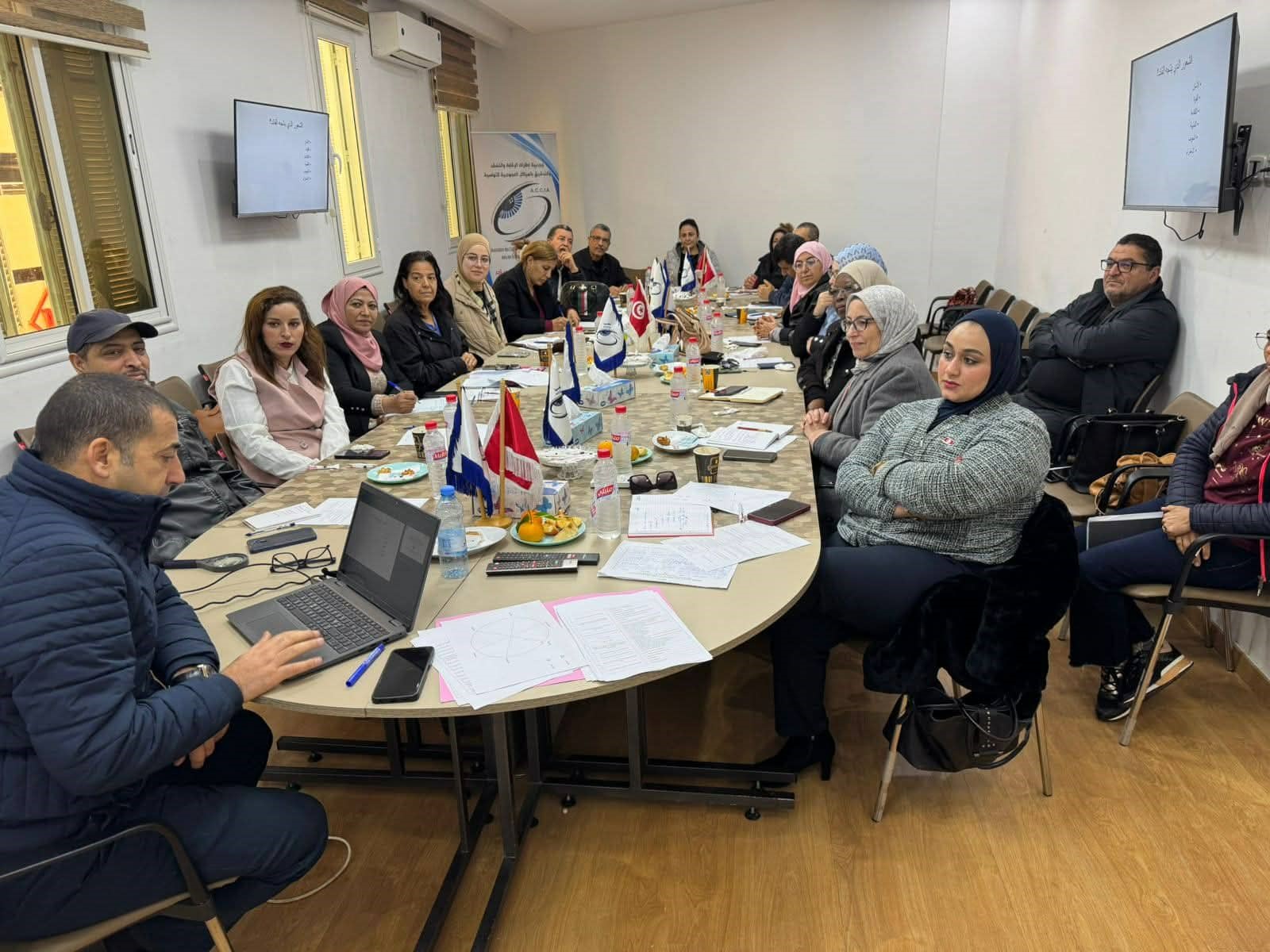 دورة جمعية أكسيا لتعزيز المهارات اللينة في بيئة العمل