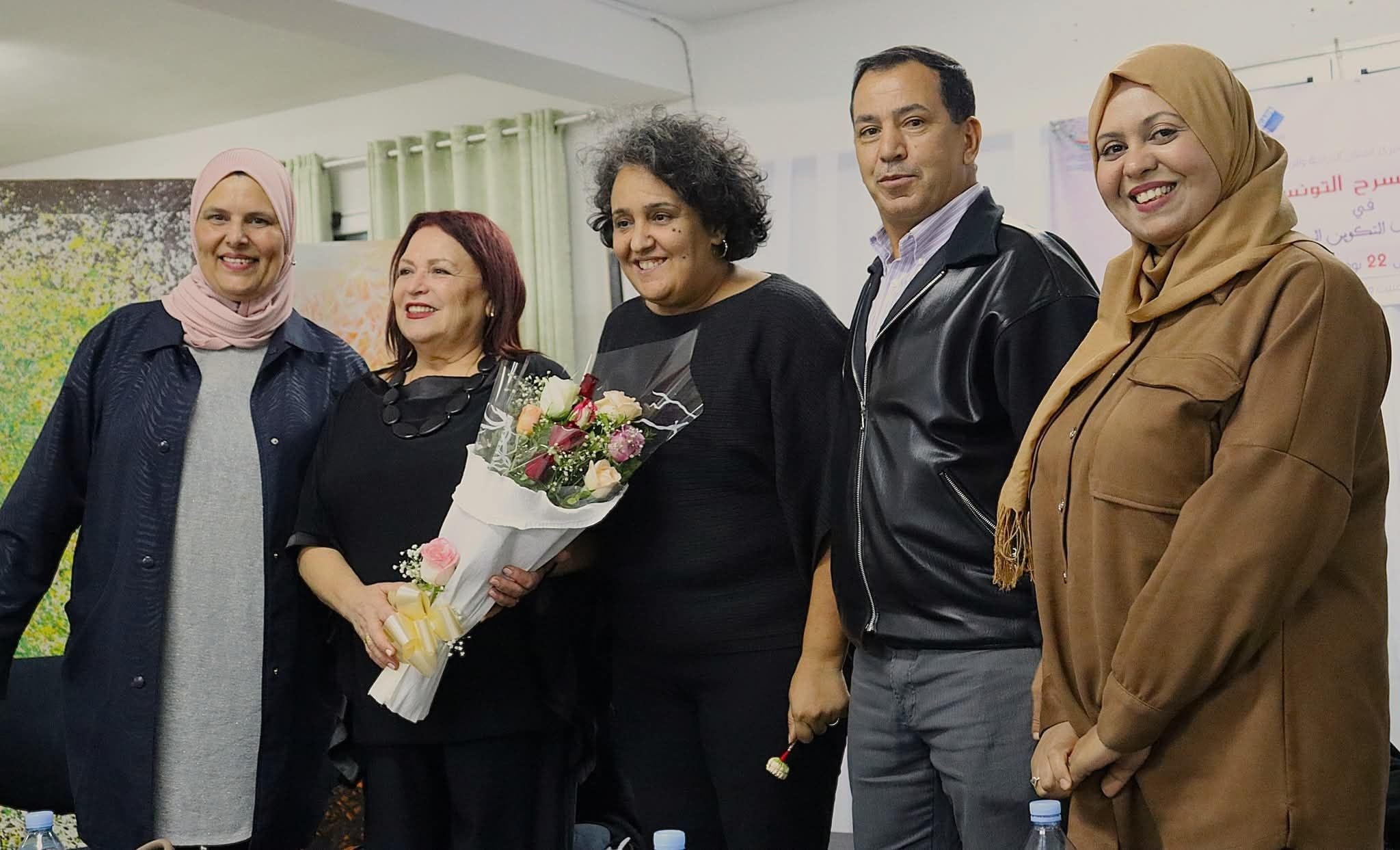 وفاء الطبوبي… من منصة التتويج في قرطاج إلى ريادة “مسرح الإدماج” بأريانة