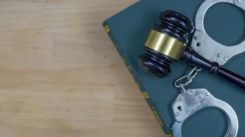 “أحكام ثقيلة تهزّ الشارع”… أكثر من 30 سنة سجن لرجل الأعمال يوسف الميموني في سبع قضايا فساد مالي