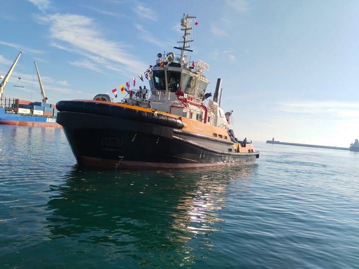 ميناء سوسة يعزّز أسطوله بوصول الجرّار البحري "أوذنة": خطوة جديدة نحو مرافئ أكثر قوّة ونجاعة