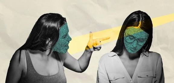 عندما تتحول المرأة إلى خصم نفسها