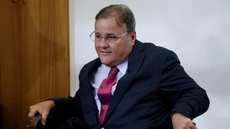 جيدل فييرا ليما الوزير المسؤول عن العلاقات مع الكونغرس في الحكومة البرازيلية