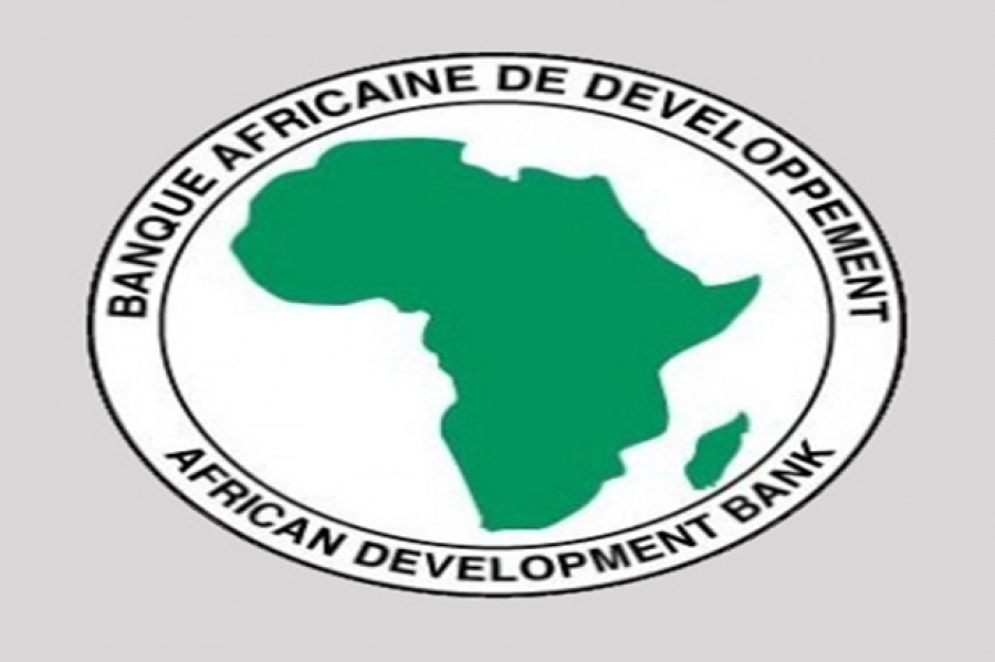البنك الافريقي للتنمية يؤكد دعمه لتونس وحكومة الشاهد