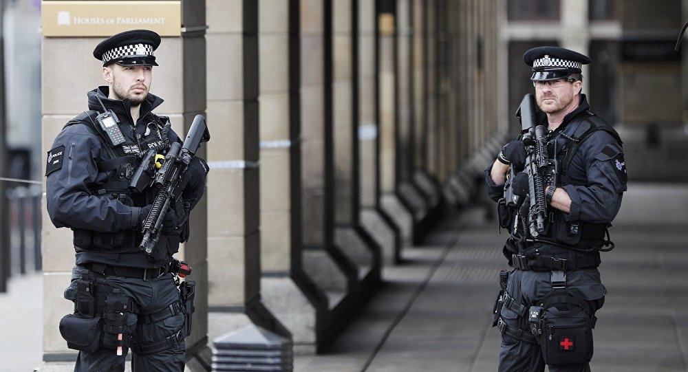 بريطانيا تحبط مخططا إرهابيا بعد إطلاق نار على امرأة