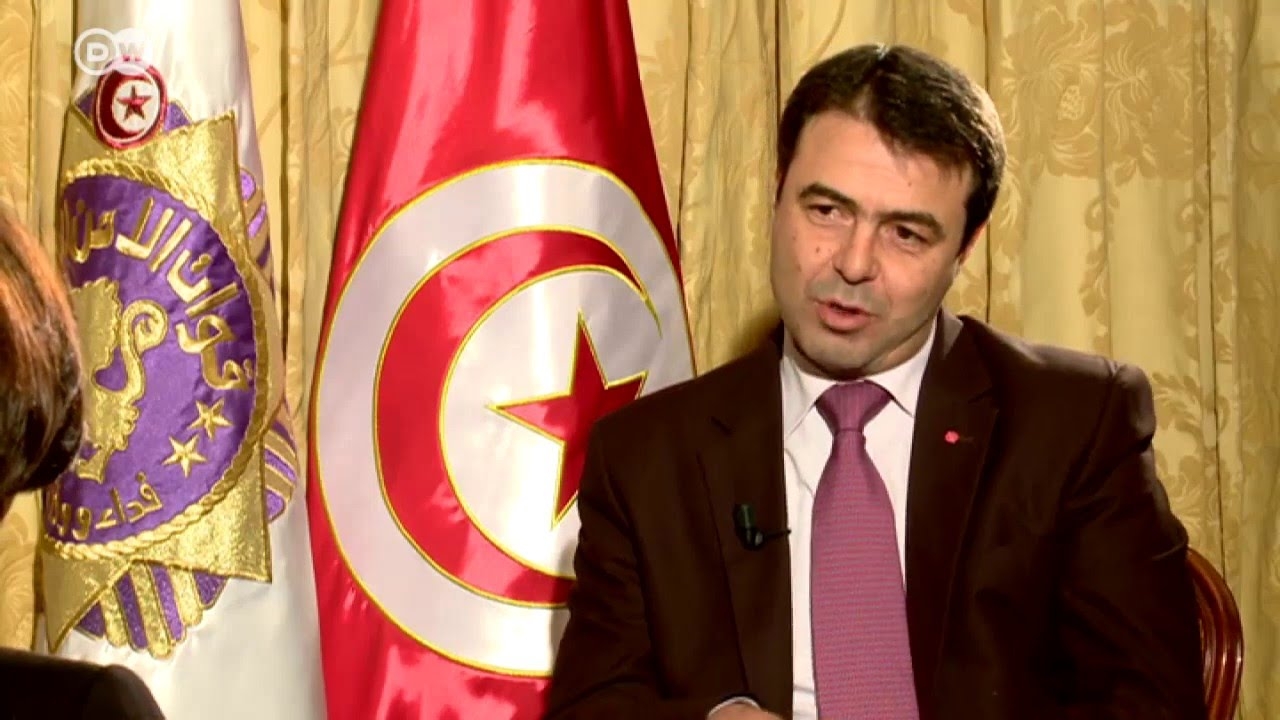وزير الداخلية التونسي “يستغرب” تحذير أستراليا من عملية “إرهابية” وشيكة في تونس