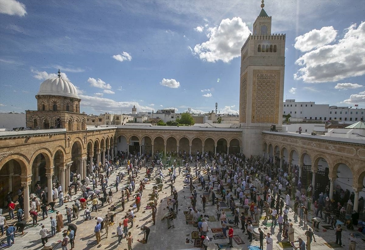 استئناف صلاة الجمعة و نشاط الأسواق الاسبوعية في ولايات تونس الكبرى