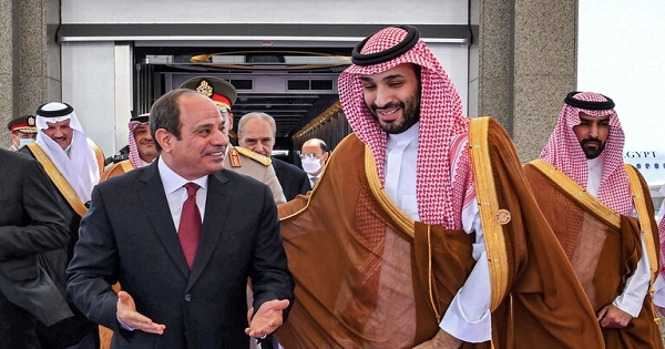 عبد الفتاح السيسي يصل إلى السعودية