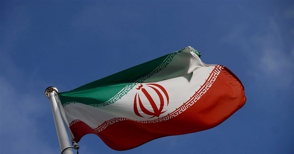 إيران تدرس إغلاق حدودها البرية مع دول الجوار