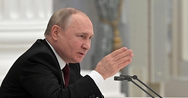 بوتين يضم أربع مناطق أوكرانية إلى روسيا