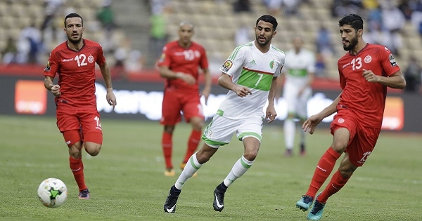 كرة القدم : مواجهة ودّية مرتقبة بين تونس و الجزائر