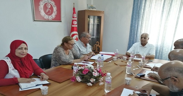 اتحاد عمال تونس: دعوة الحكومة الى تخفيض الاسعار والحوار مع المنظمات